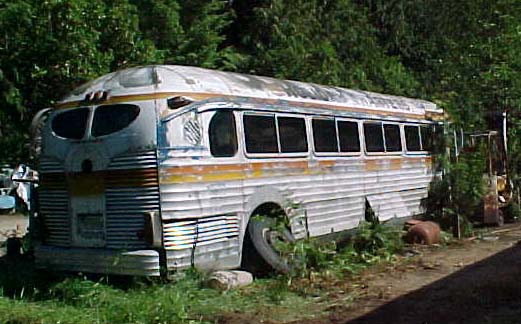 old-tour-bus.jpg