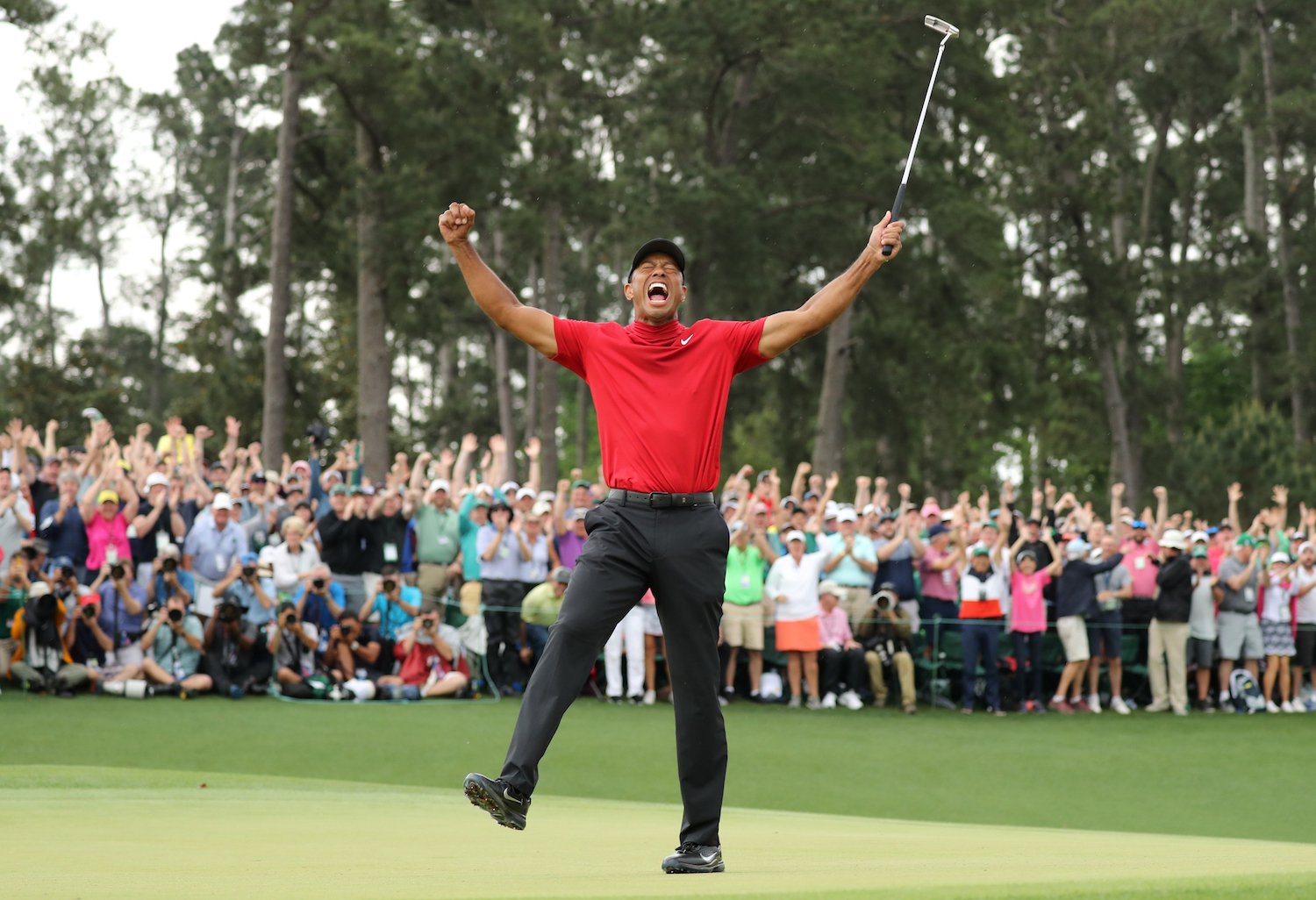 tiger woods wins masters 2019